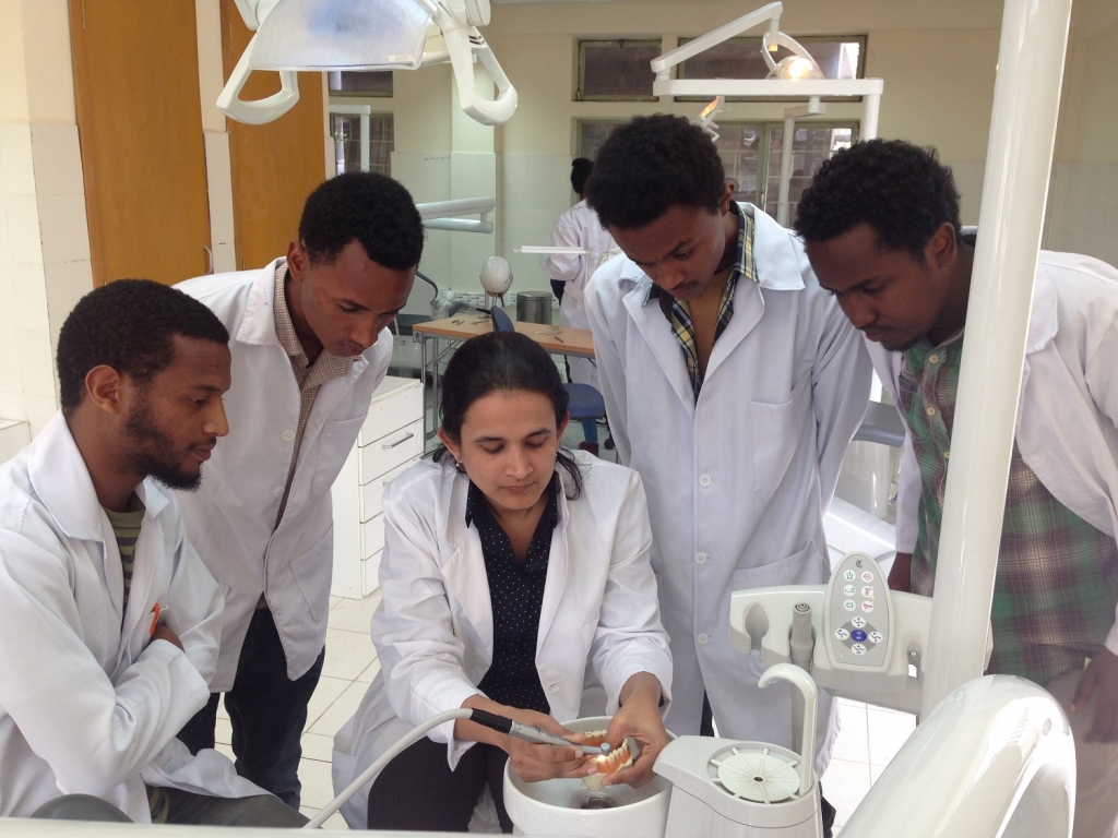 Bhavna Sharma and students at the Addis Ababa University School of Dentistry - photo courtesy Lindsay Louwagie.