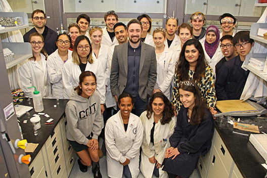 A team photo of the Gunning Group lab.