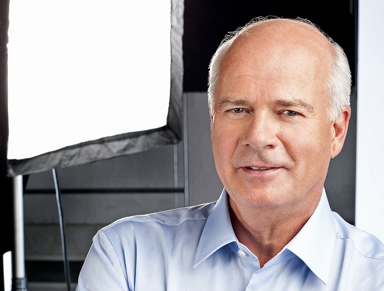 Peter Mansbridge donates archives to U of T Libraries